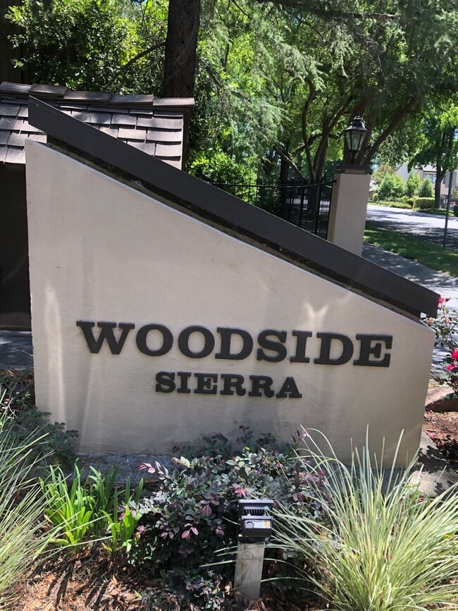 Foto del edificio - NICE 2ND STORY CONDO IN WOODSIDE SIERRA GA...
