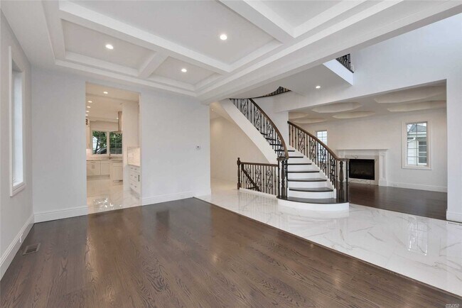 Foto del edificio - 31 Hicks Ln