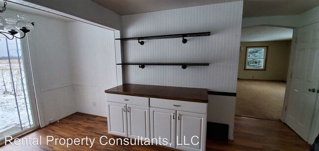 Building Photo - 3 br, 1 bath House - 14350 New Holland St.