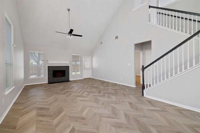 Foto del edificio - 3601 Roller Crossing