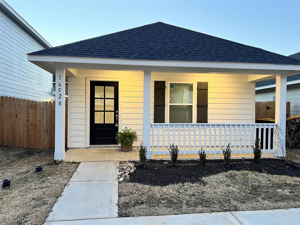 Foto principal - 16528 Jasmine Marie Pl
