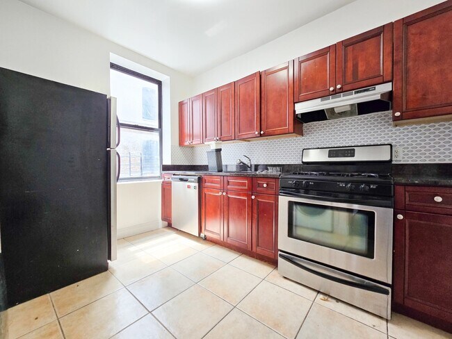 Foto del edificio - 3620 Broadway