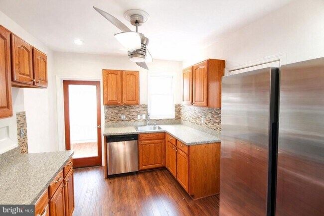 Foto del edificio - 2607 Hamlin St NE