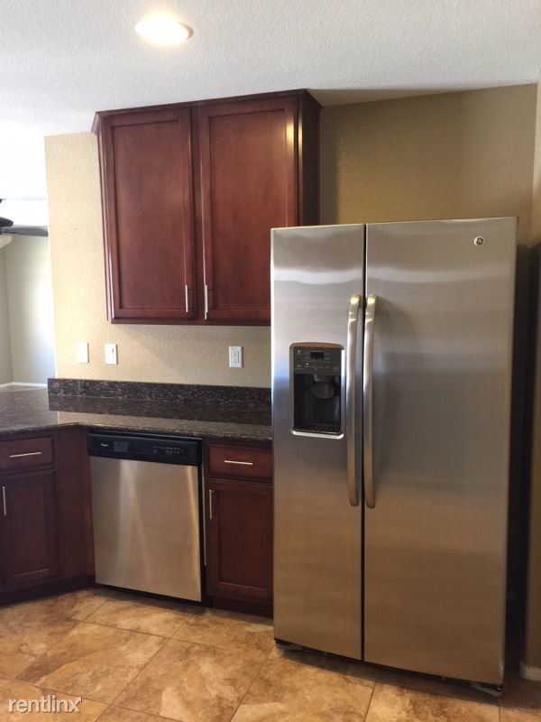 7040 Tidelands Park Ct Las Vegas, NV 89166 Alquileres en Las Vegas