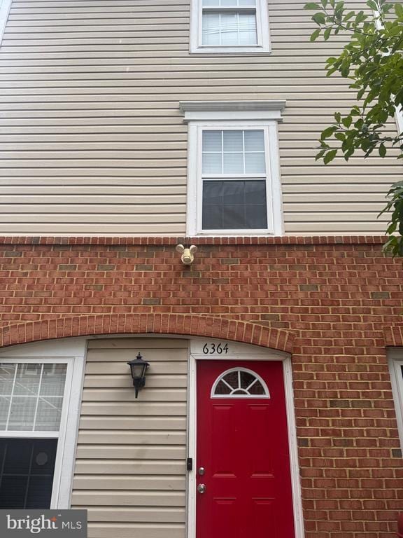 Building Photo - 6364 Bayberry Ct
