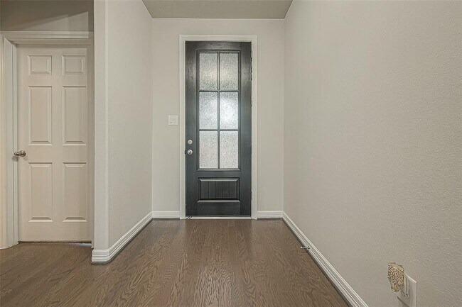 Building Photo - 8443 Manta Ray Cir