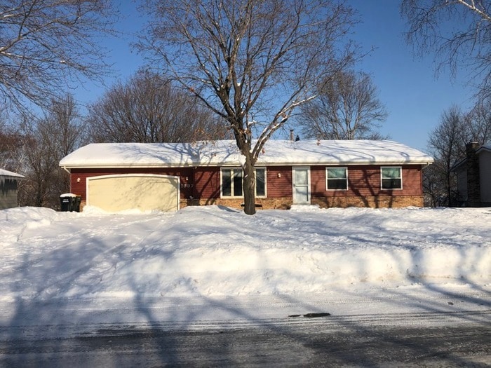 1837 Shakopee Avenue E, Shakopee, MN, 55379 House Rental in Shakopee