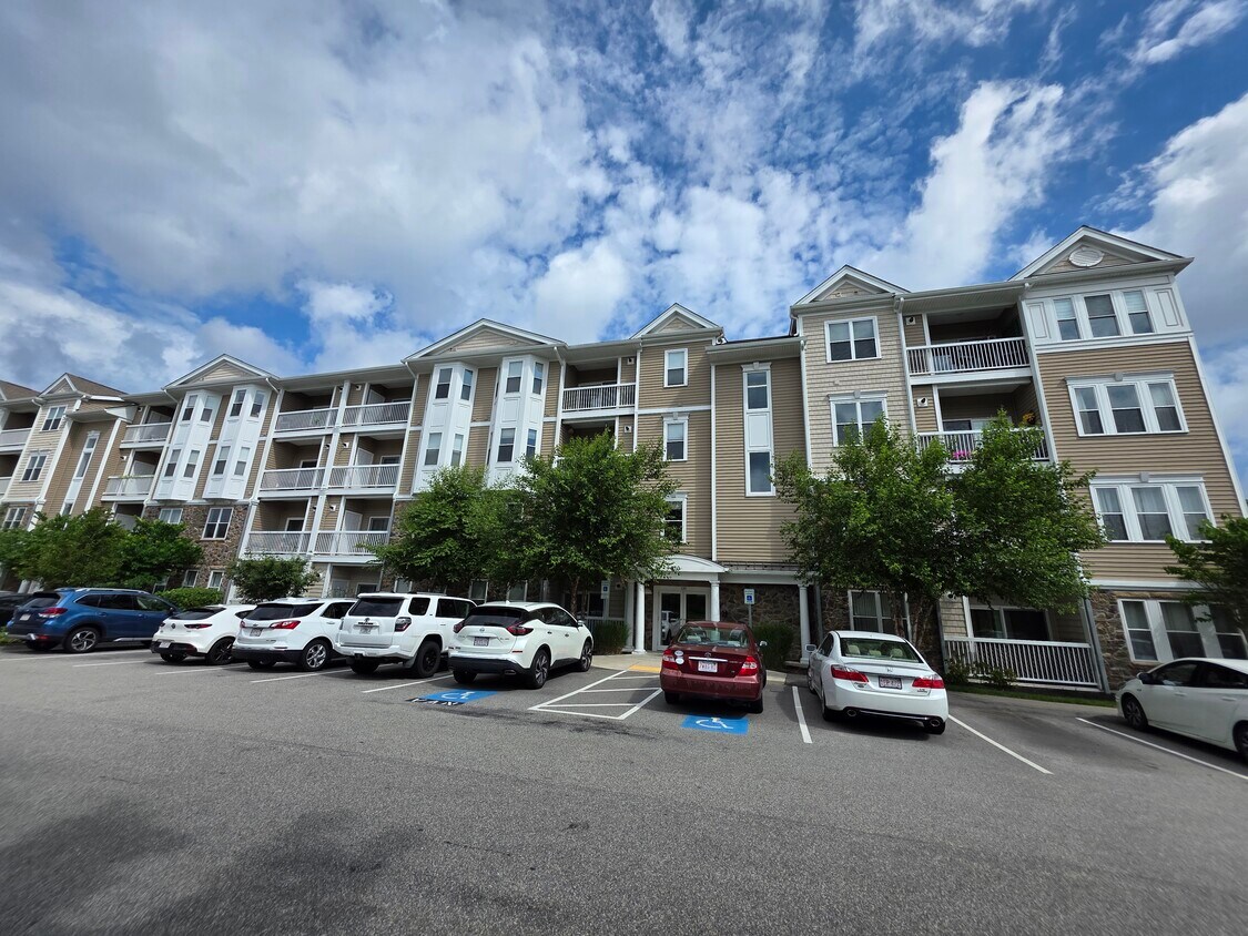 Foto principal - 110 Trotter Rd