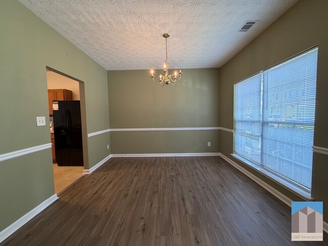 Building Photo - 644 Kenridge Dr