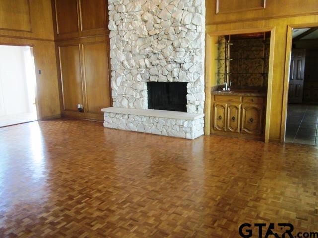 Foto del edificio - 401 Woodland Hills Dr