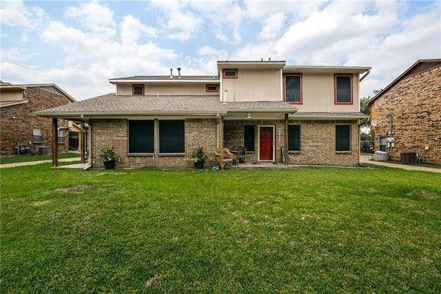 Building Photo - 2404 Lakeview Cir