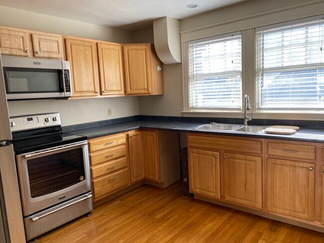 Foto del edificio - 55 Hillside Ave