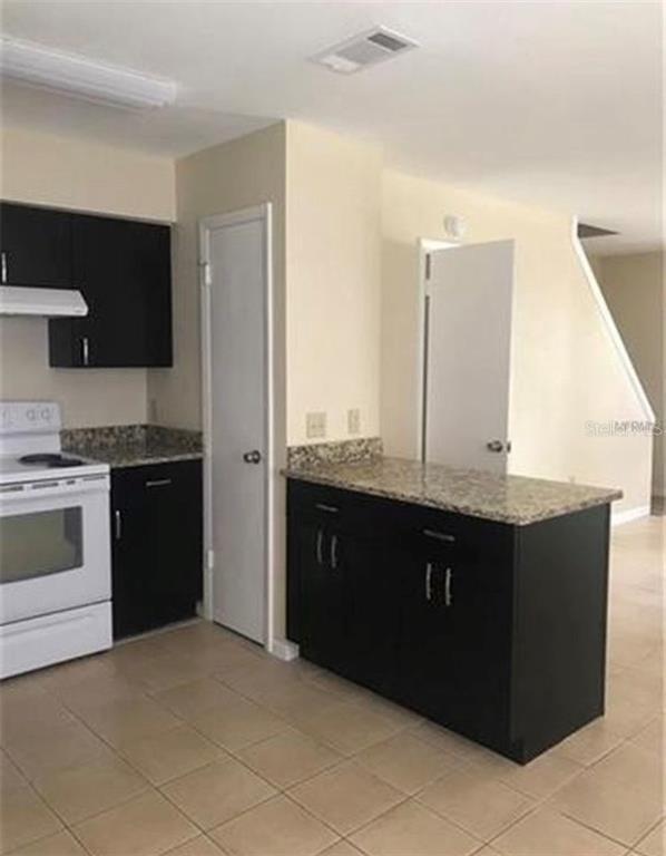 Foto del edificio - 5223 Plum Ave