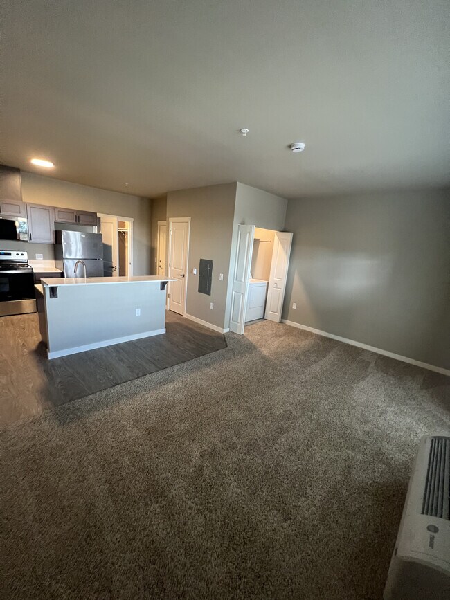 Building Photo - Dry Canyon Apartments