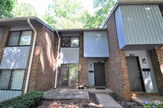 Building Photo - 1133 Schaub Dr