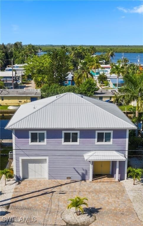 Foto del edificio - 11467 Island Ave