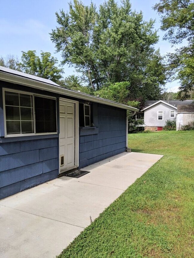 Foto del edificio - Asheville Cottage Rental!
