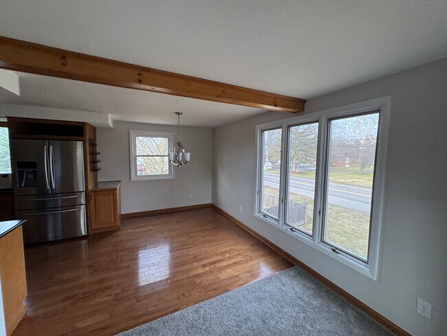 Foto del edificio - 4000 Marlton Cir