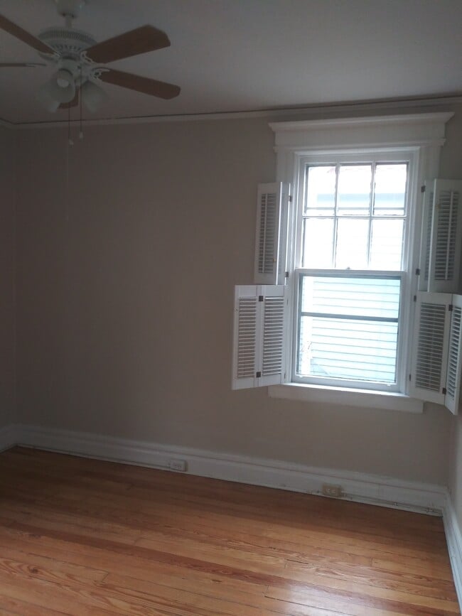front bedroom West - 126 Wildwood Ave