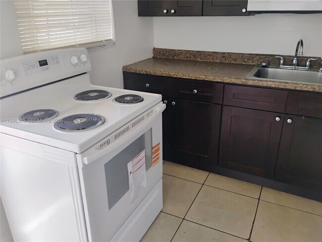 Foto del edificio - 254 SW 15th St
