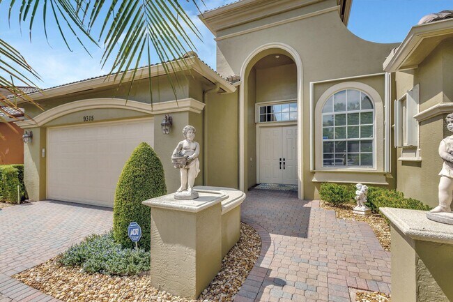 Building Photo - 9315 Via Classico W