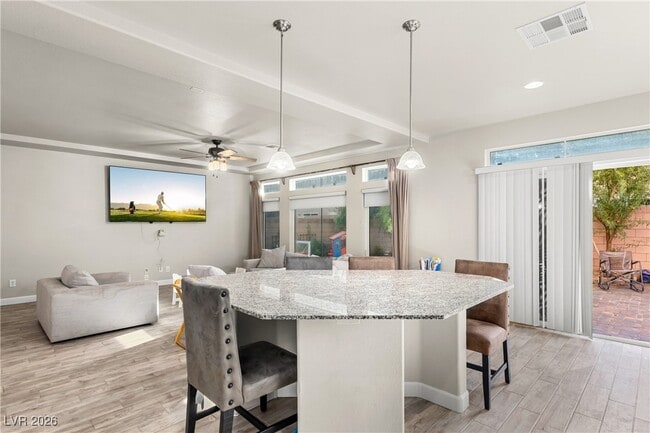 Foto del edificio - 5783 Rolling Dale Ave