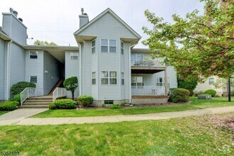 Building Photo - 300 Ventnor Ct