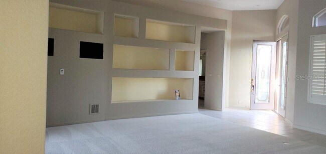 Foto del edificio - 3911 Crooked Island Dr