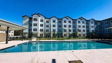 Building Photo - 19100 Woodland Hills Dr