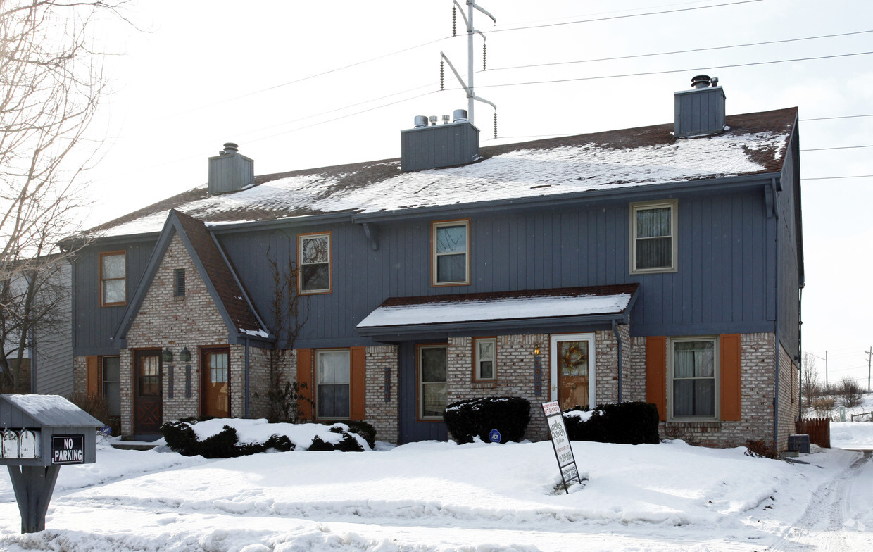Building Photo - 5815 Ryewyck Dr