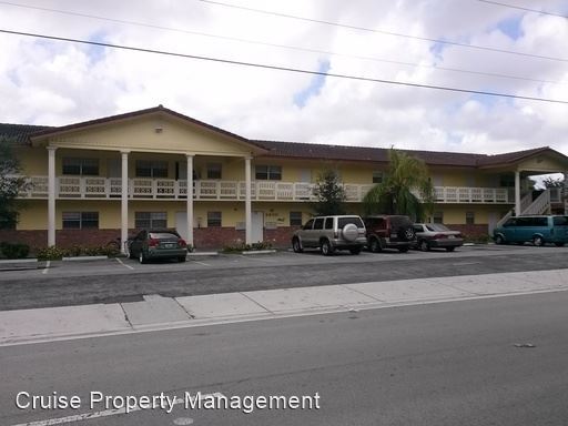 Foto principal - 3800 Riverside Dr