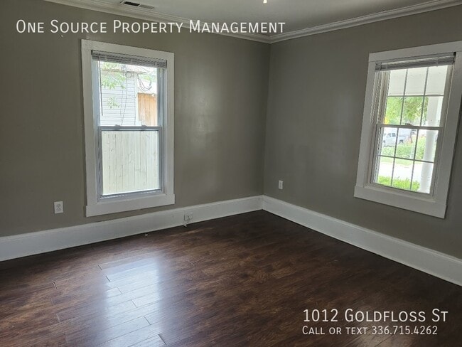 Building Photo - 1012 Goldfloss St