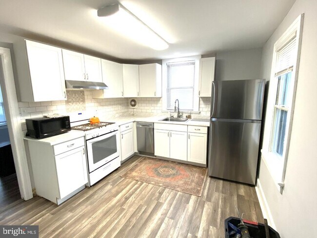 Foto del edificio - 864 Whitehorse Mercerville Rd