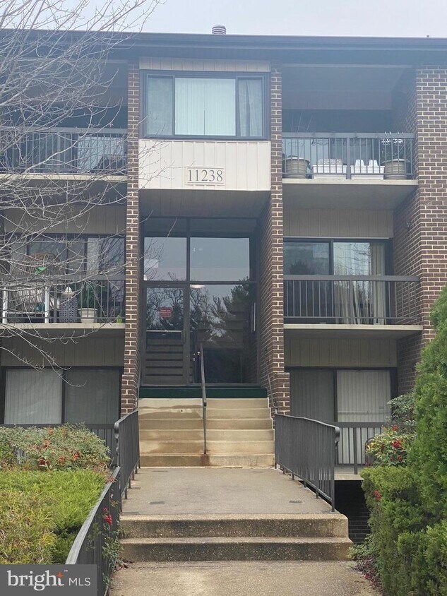 Primary Photo - 11238 Cherry Hill Rd