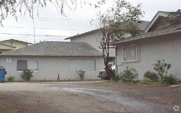 Primary Photo - 221 Maryknoll Dr