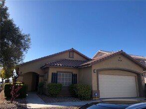 Building Photo - 1012 Royal Birch Ln
