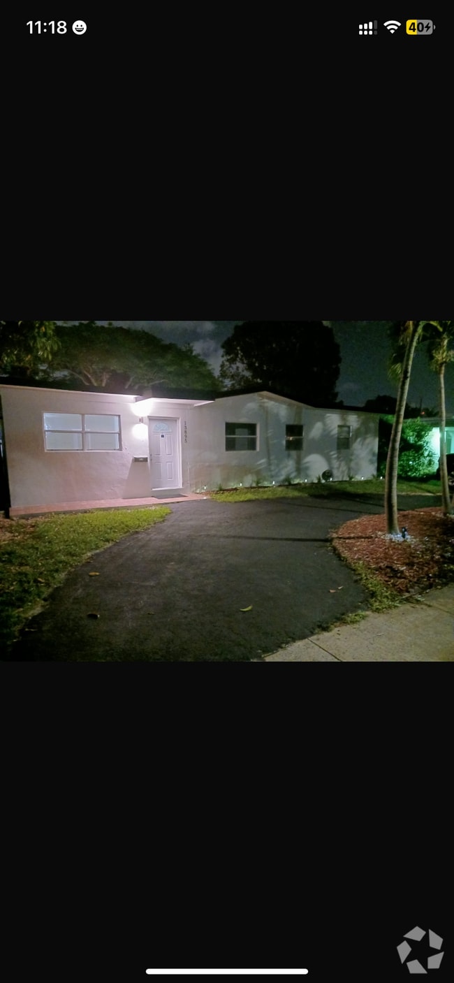 Building Photo - 13895 NW 5th Ct