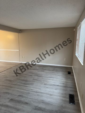 Photo - 4285 Willow Park Dr House