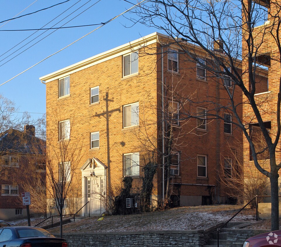 Foto del edificio - 2361 Ravine St