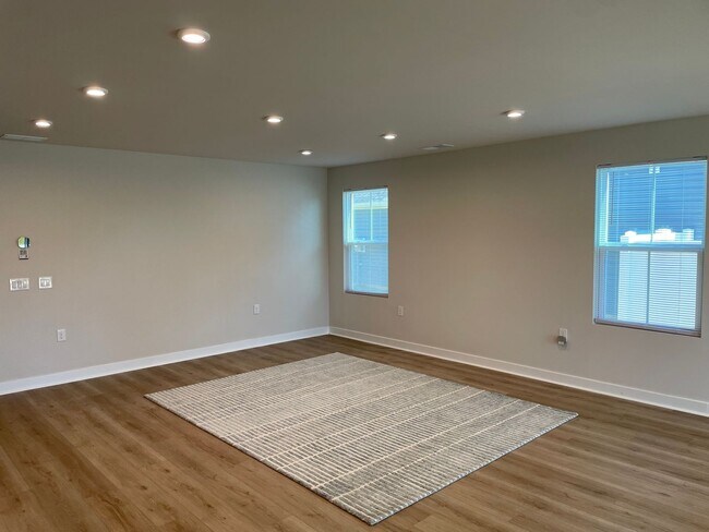 Foto del edificio - 3 Bedroom 2 Bath Home in Middle Creek Vill...