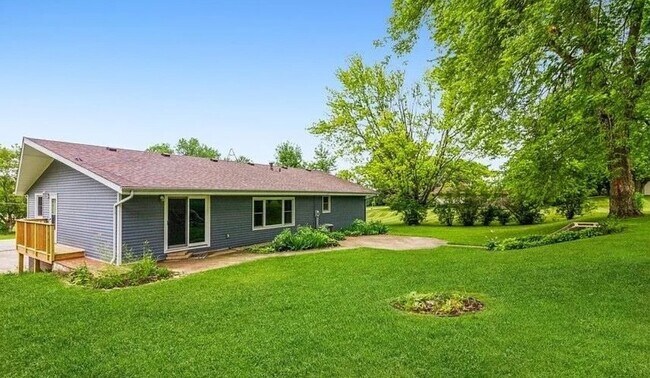 Foto del edificio - 8690 Olson Rd