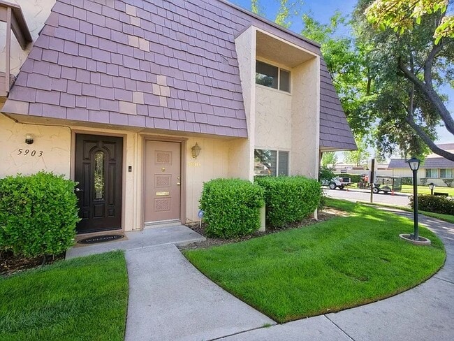 Building Photo - 5901 Casa Alegre