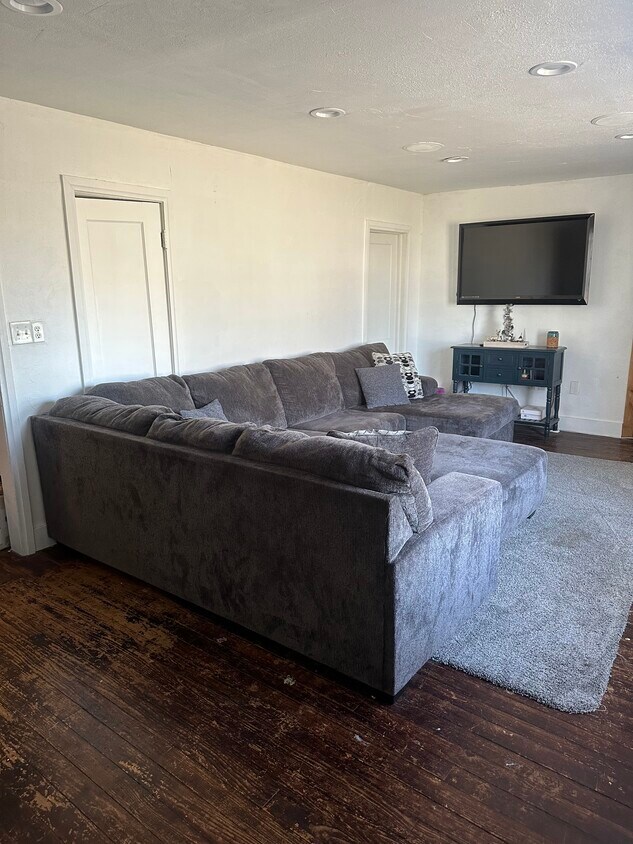 Foto principal - 813 Liberty St