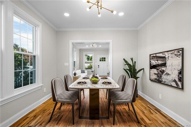 Foto del edificio - 107 Third Ave