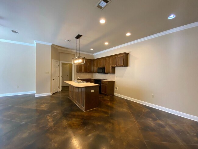 Foto del edificio - Charming 2BR/2BA Home in Shenandoah Ridge with Garage & Cozy Fireplace