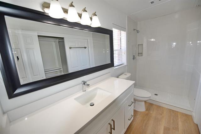 Foto del edificio - 3701 Cedarplaza Ln