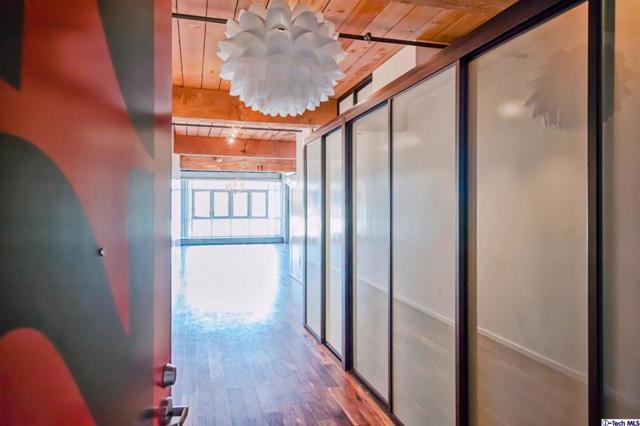 Foto del edificio - 530 S Hewitt St