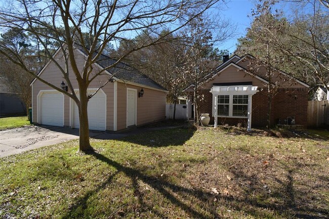 Foto del edificio - 110 W High Oaks Cir