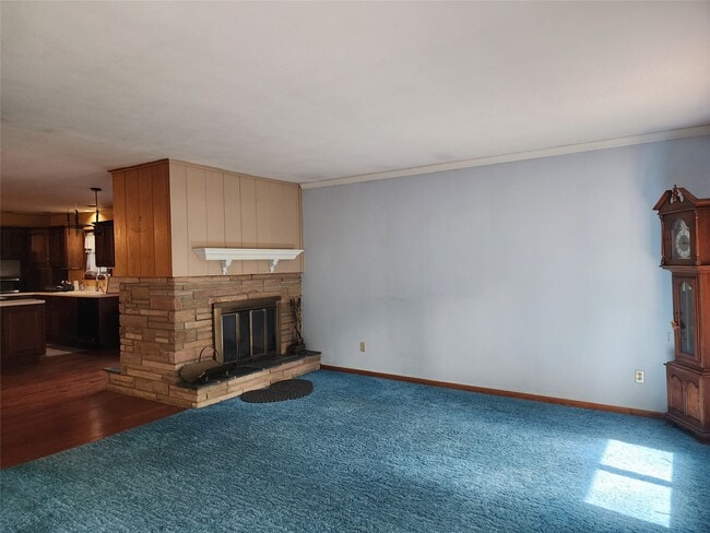 Building Photo - 5406 Creek Ln