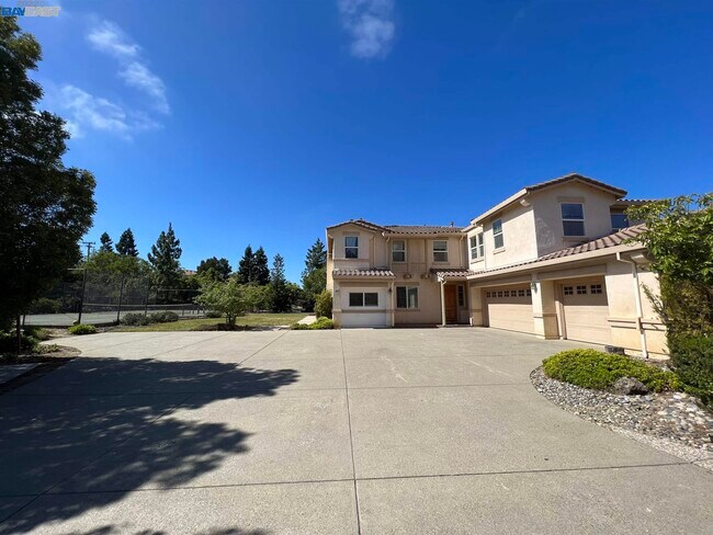 Foto del edificio - 25872 Five Canyons Pkwy